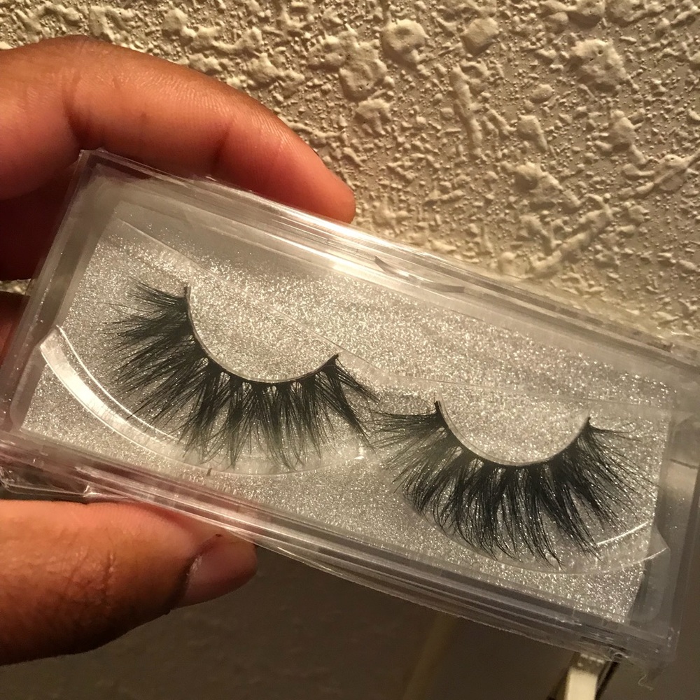 Mink eyelashes